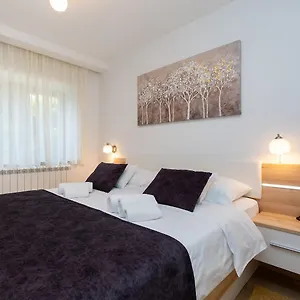  Apartman Angolo